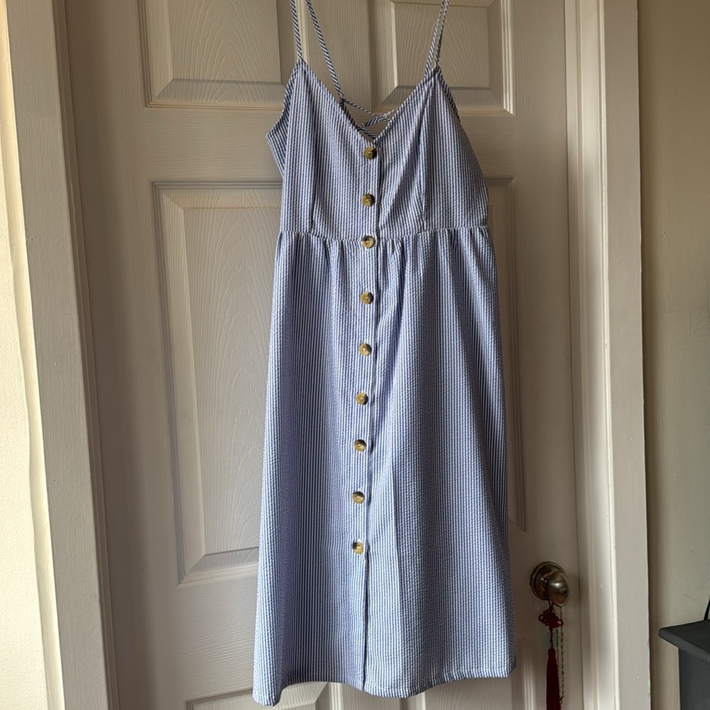 NWT H&M Seersucker Button-Front Tie-Back Midi Dress